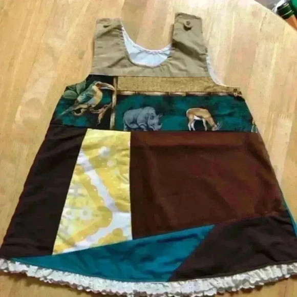Zoo safari inspried pinafore a-line dress 2-3 - Picture 2 of 8